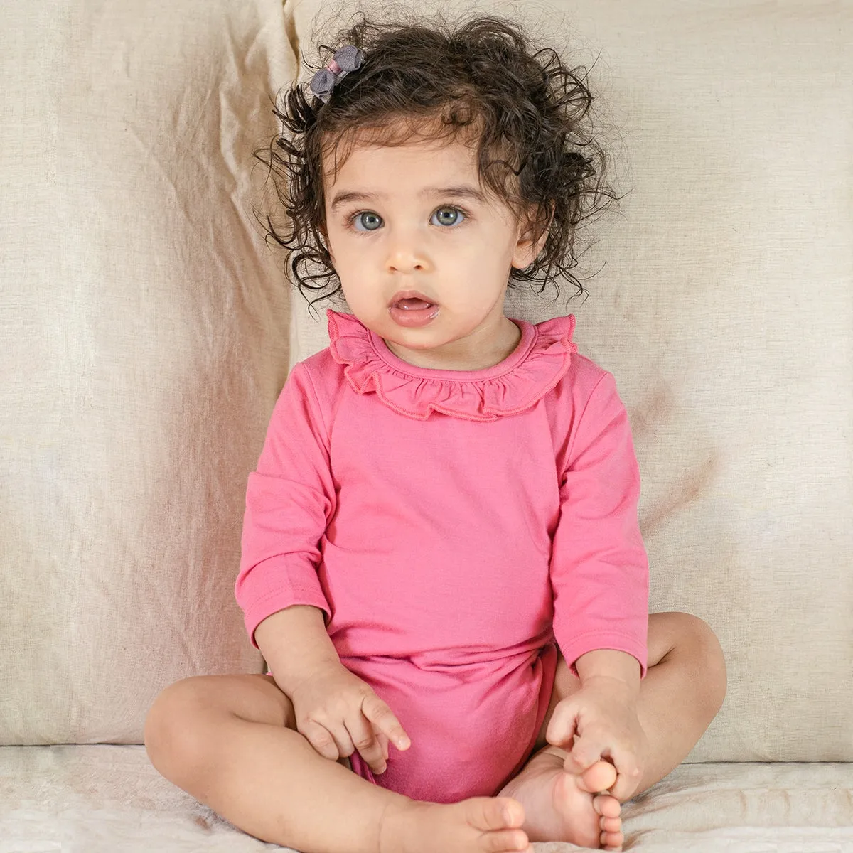 4 Piece Sweet Ladies Bamboo Bodysuits   Beanie & Booties Set