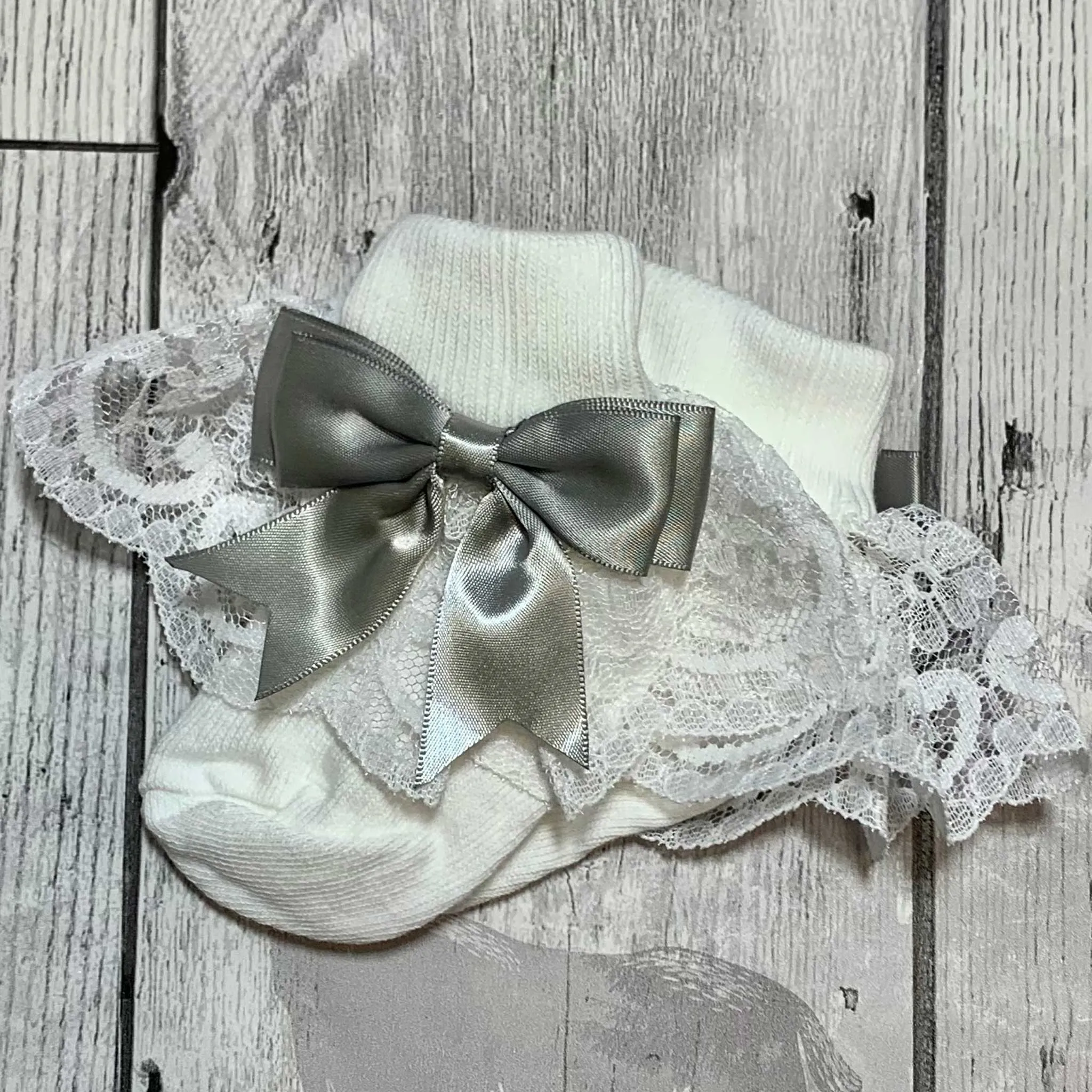 Baby Girl Fancy White Ankle Socks With Grey Satin Bow