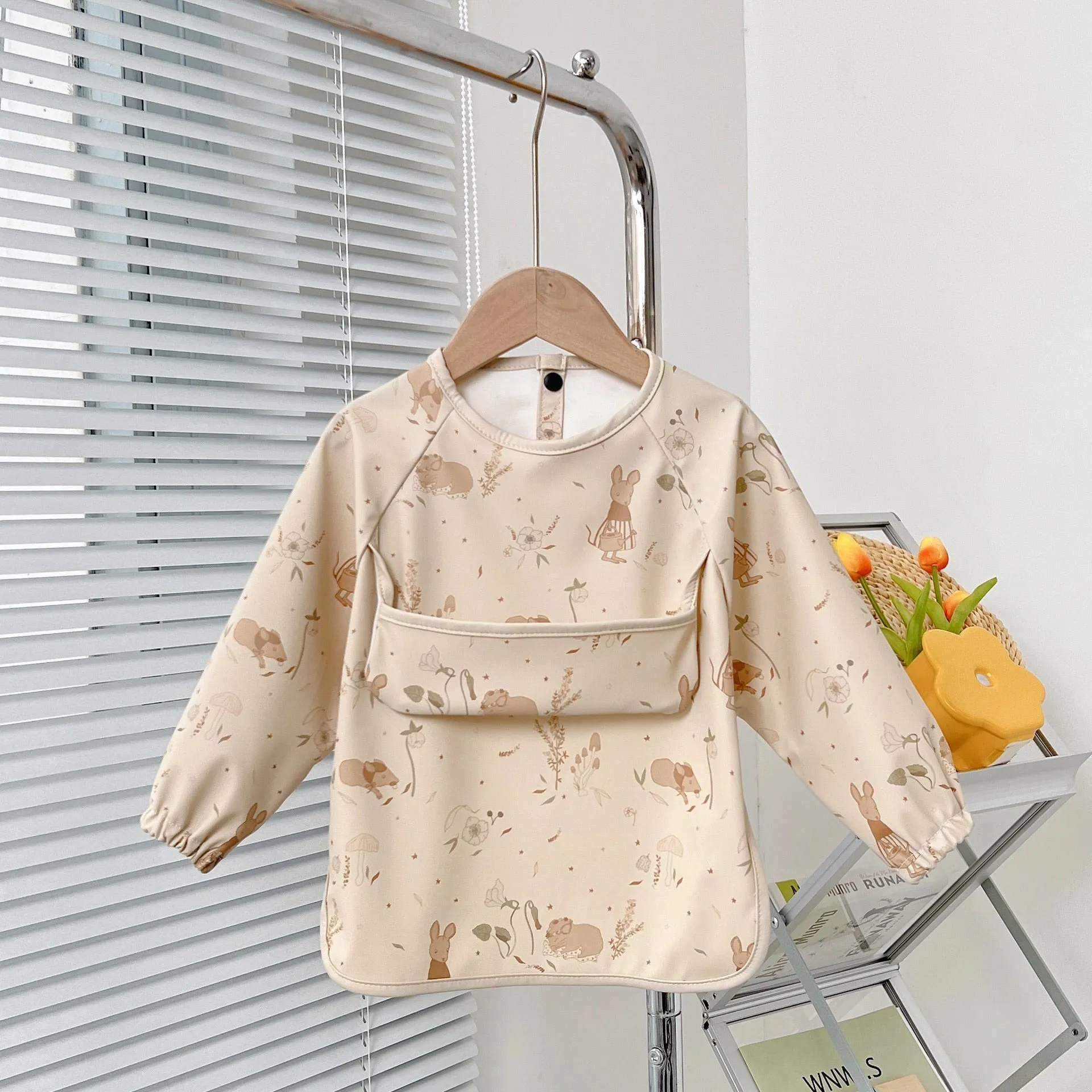 Cute Baby Bibs Toddler Waterproof Long Sleeve Apron Cartoon Animals Children Feeding Smock