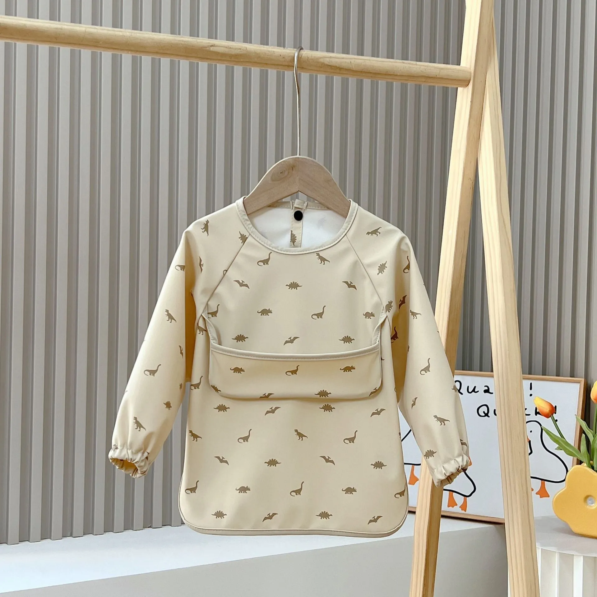 Cute Baby Bibs Toddler Waterproof Long Sleeve Apron Cartoon Animals Children Feeding Smock