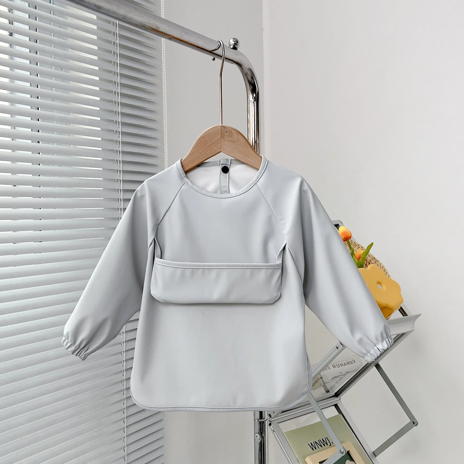 Cute Baby Bibs Toddler Waterproof Long Sleeve Apron Cartoon Animals Children Feeding Smock