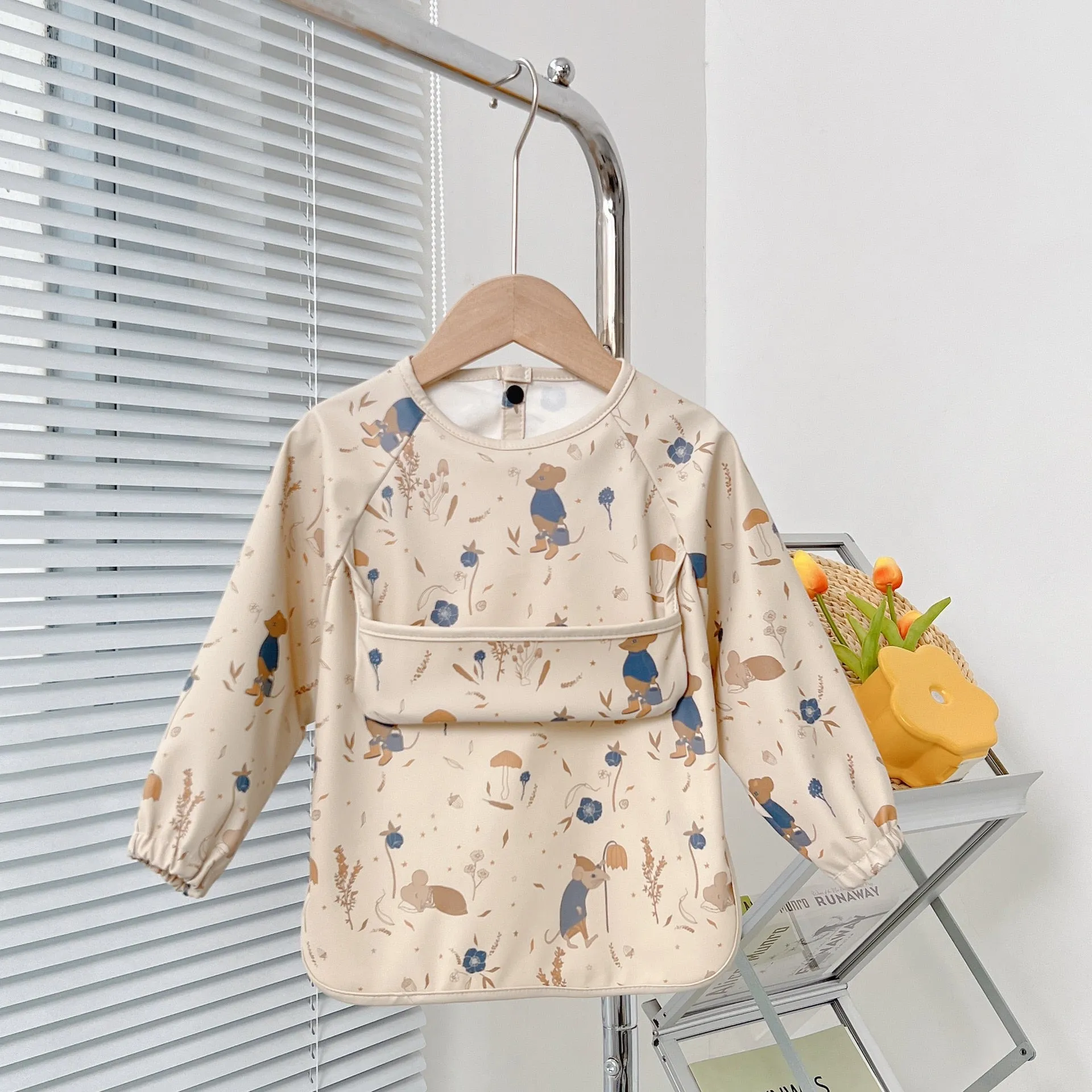 Cute Baby Bibs Toddler Waterproof Long Sleeve Apron Cartoon Animals Children Feeding Smock