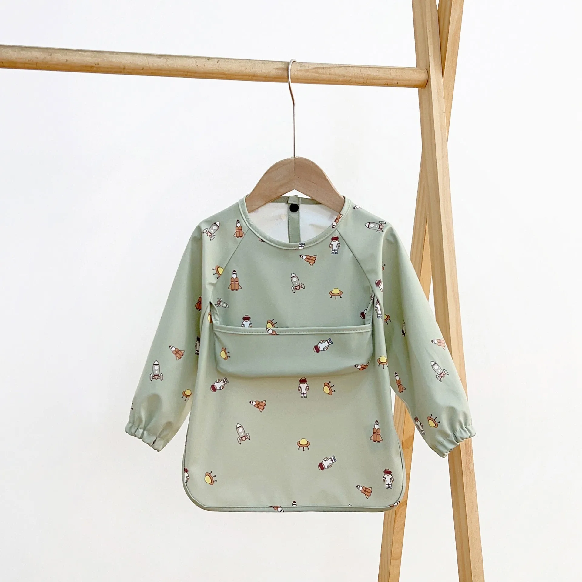 Cute Baby Bibs Toddler Waterproof Long Sleeve Apron Cartoon Animals Children Feeding Smock