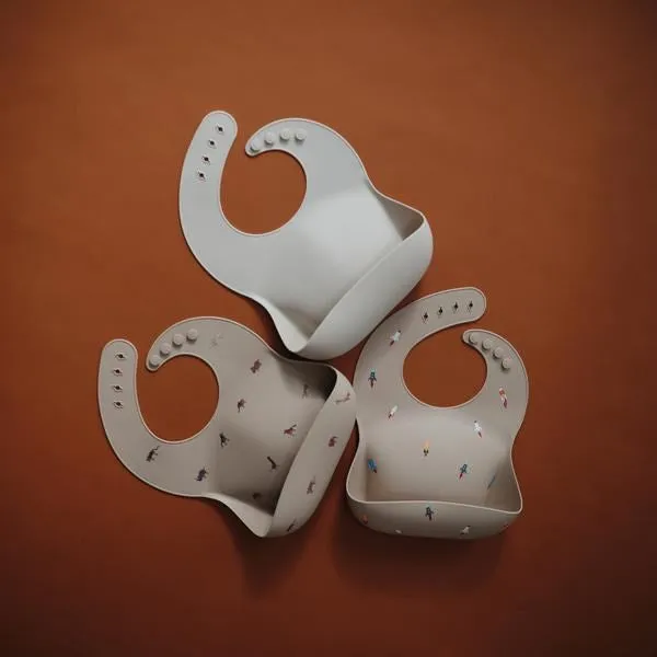 Mushie Bib- Safari Tan
