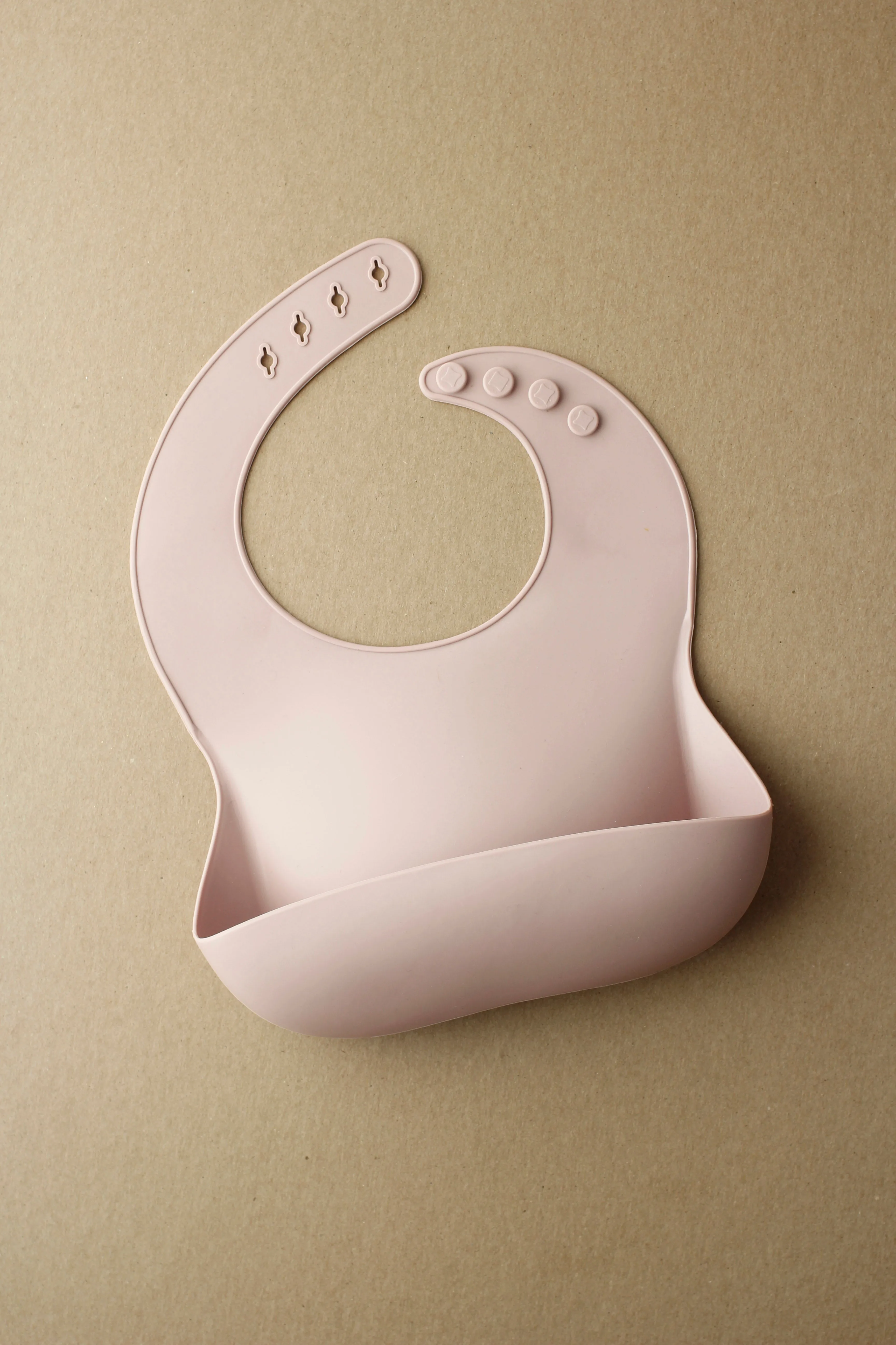 Silicone Baby Bib - Pale Mauve (mushie)