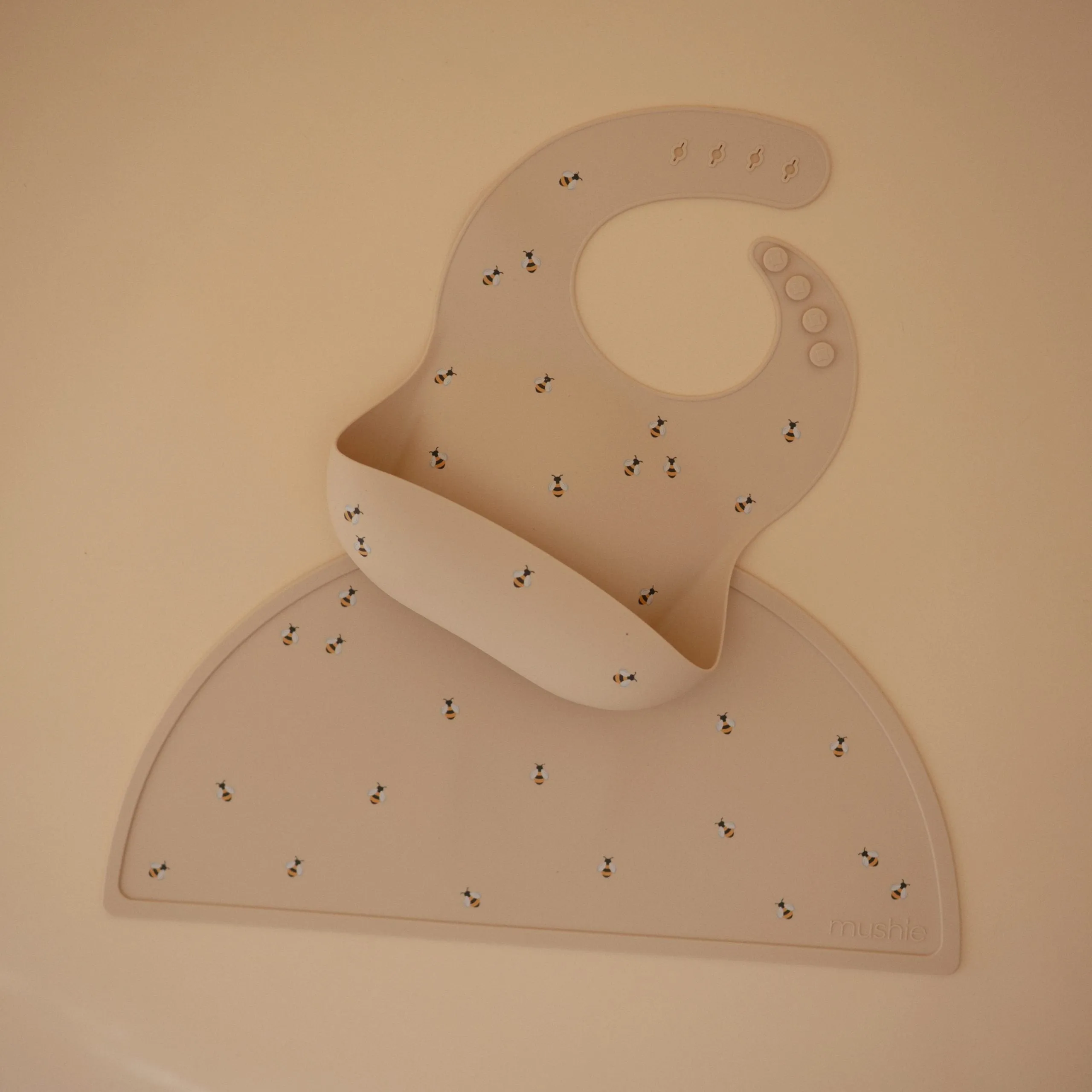 Silicone Place Mat (Bees)
