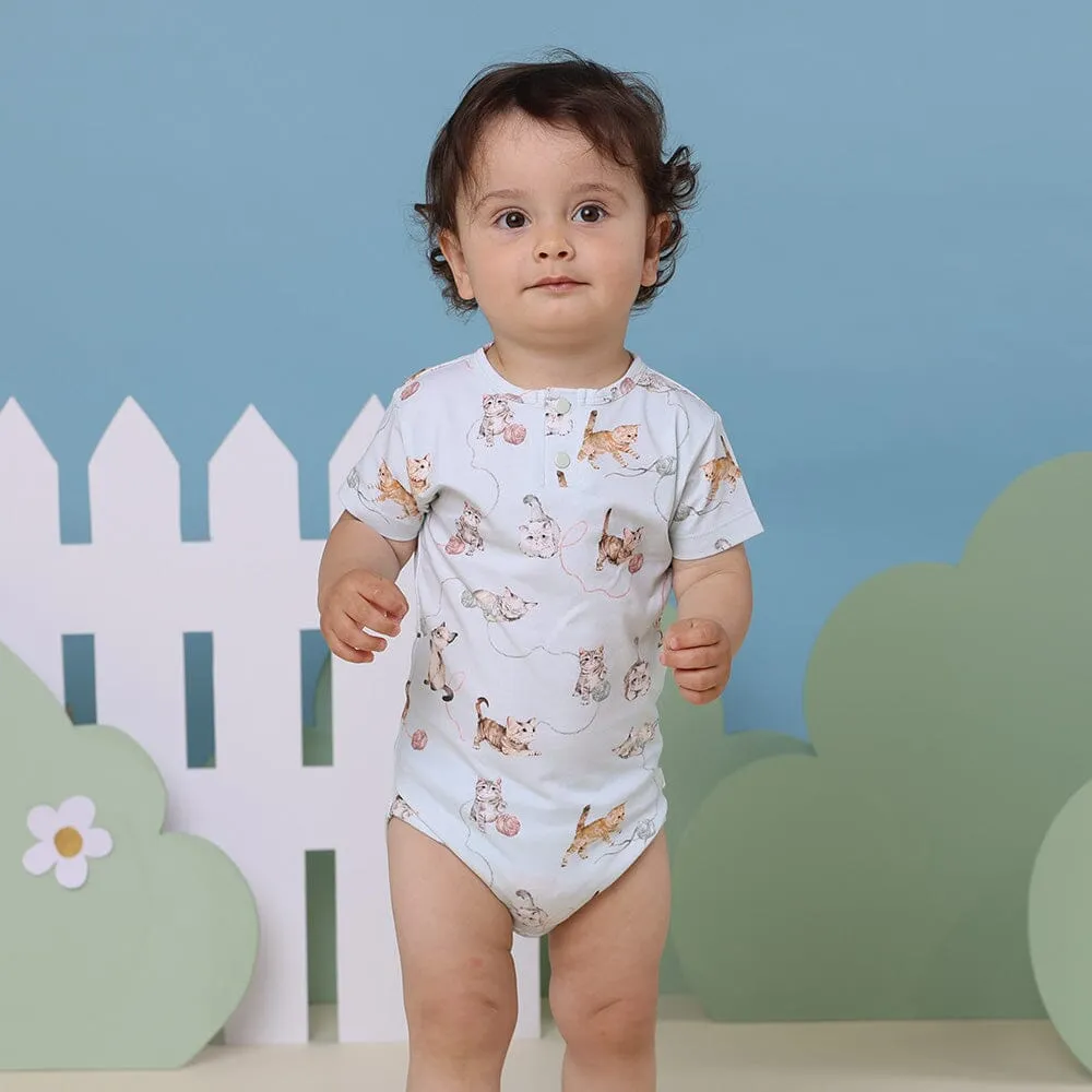 Snuggle Hunny - Organic Short Sleeve Bodysuit | Kittens